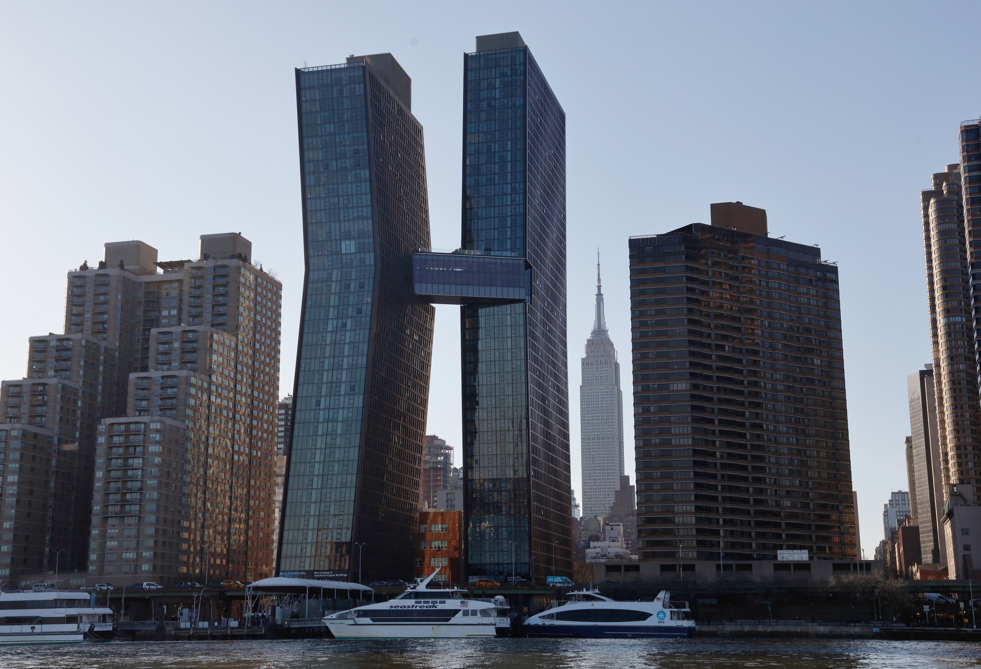 WATCH: Here's how cars are parked at Marina City 