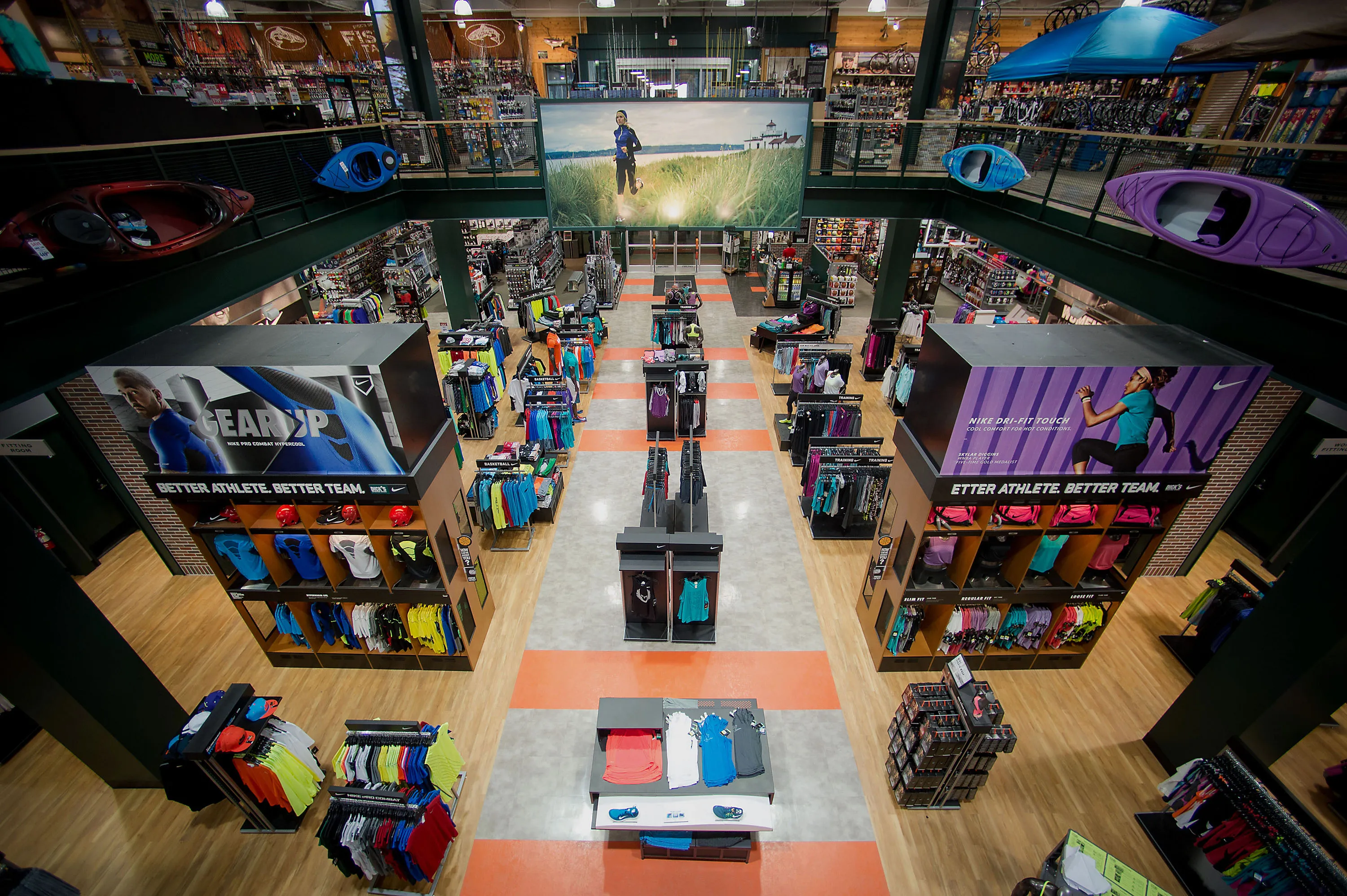 Dick's Sporting Goods store
