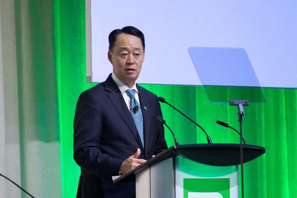 TD Pledges to Cut Billions in Costs as It Reintroduces Guidance