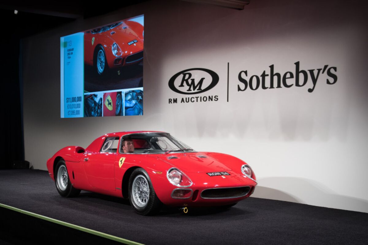 Laan willekeurig visueel Red Ferrari Race Car Leads RM Sotheby's Record $67 Million Sale - Bloomberg