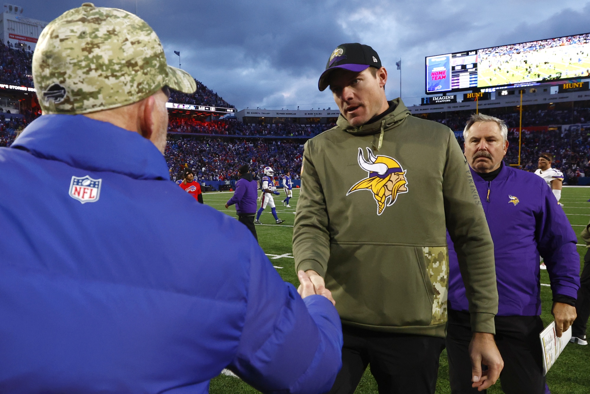 NFL: Bills' Catch Vs Vikings Should Have Been Overturned - Bloomberg