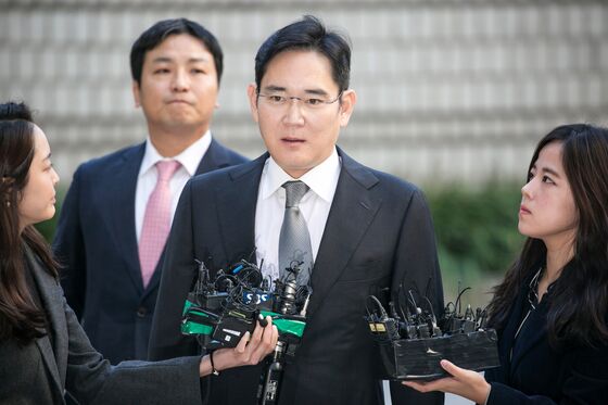 Billionaire Samsung Heir Endures Lecture From Judge in Bribery Trial