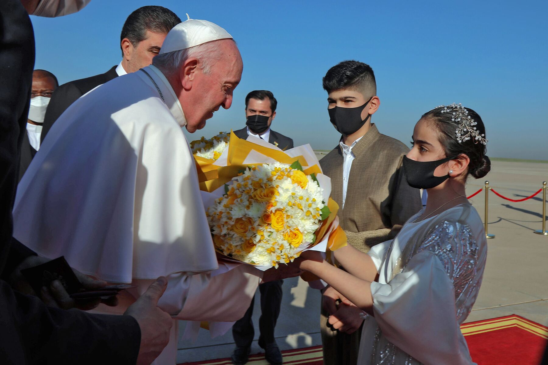 Pope Francis In Iraq Calls On Christians To Forgive, Rebuild - Bloomberg