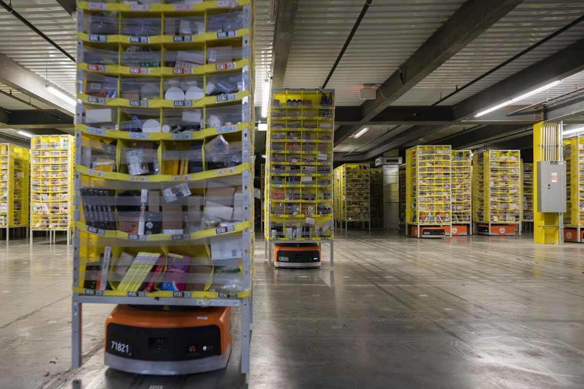 Amazon-Leased Warehouse Up for Sale as California Market Thaws - Bloomberg