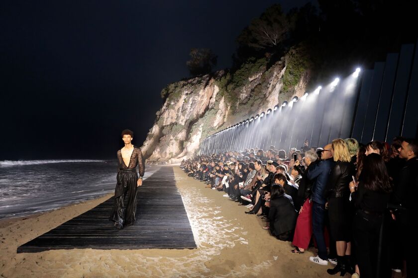 TOPSHOT-FASHION-US-SAINT LAURENT-RUNWAY