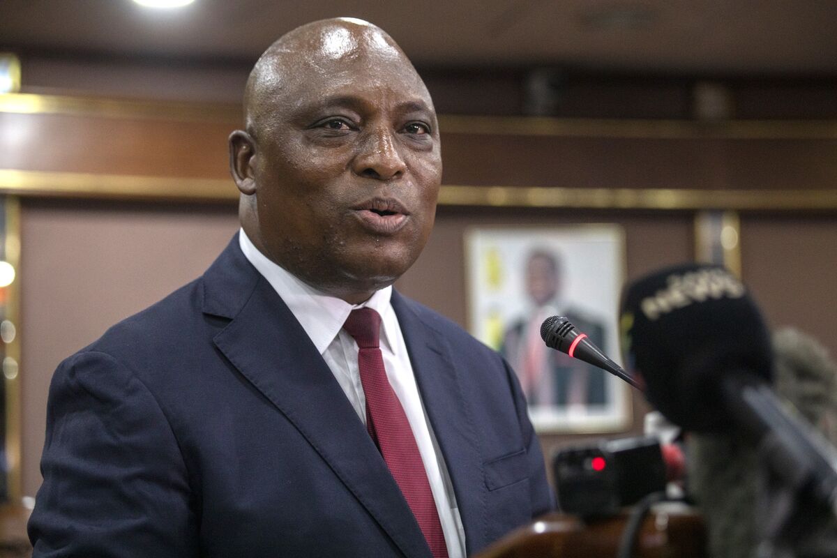Zimbabwe in Talks With India Payments Giant to Cut Costs