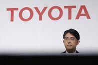 Toyota, Idemitsu Team Up to Mass Produce Solid-State Batteries