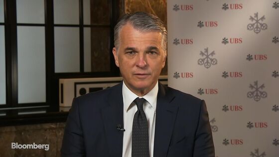 UBS Misses Key Targets in Challenge to Iqbal Khan Overhaul