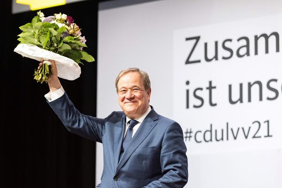 Merkel’s Heir Bolsters Bid for Chancellorship With State Win