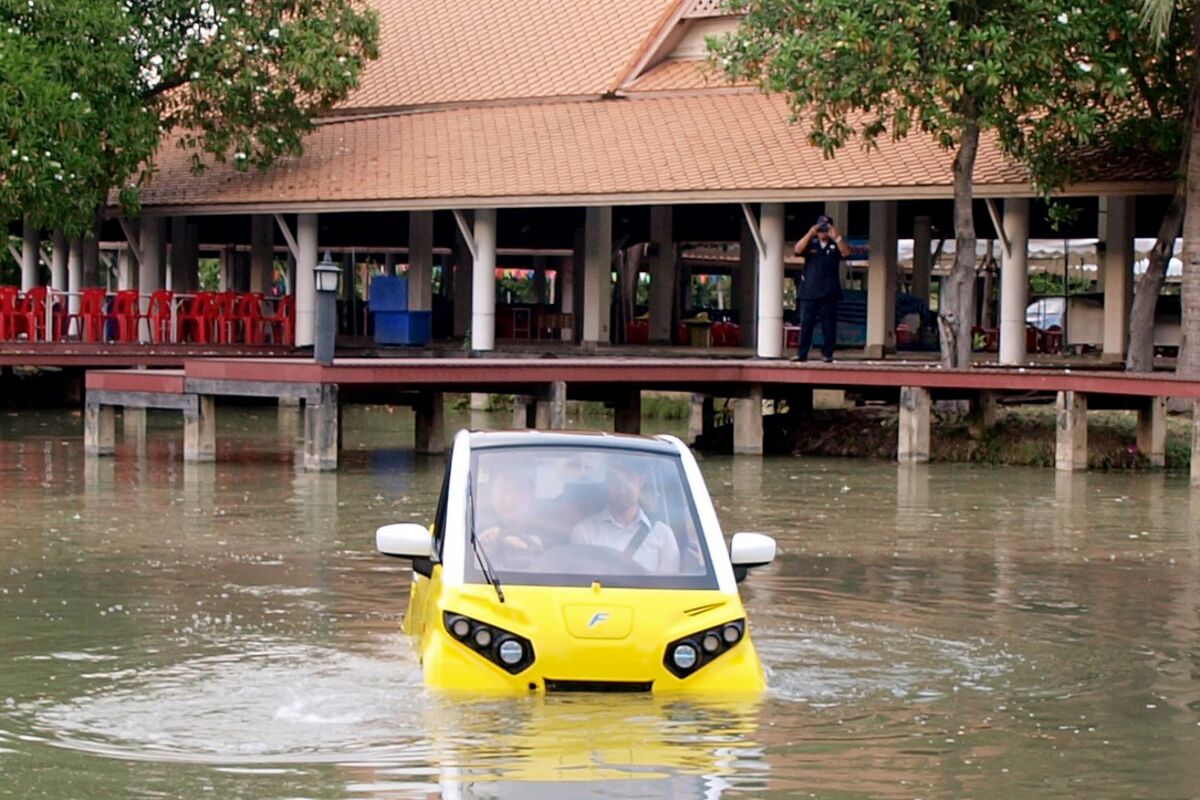 水の上でも走れる4人乗りEV50万円で 日本のベンチャー開発急ぐ 