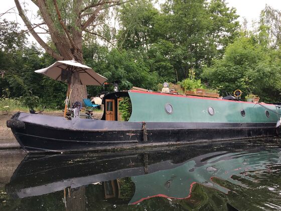 Want to See London the Socially Distant Way? Try Kayaking the Canals