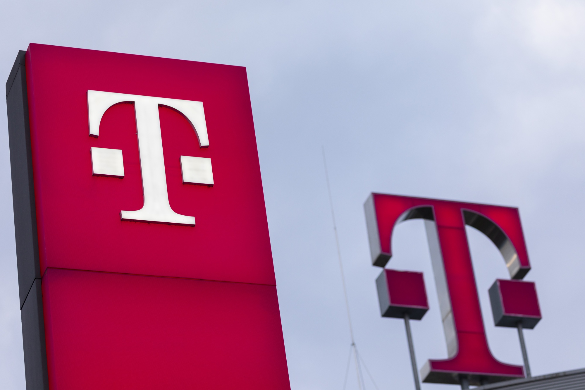 ソフトバンクｇ株が今年最大の上昇率 ｔモバイル株売却で現金化 Bloomberg