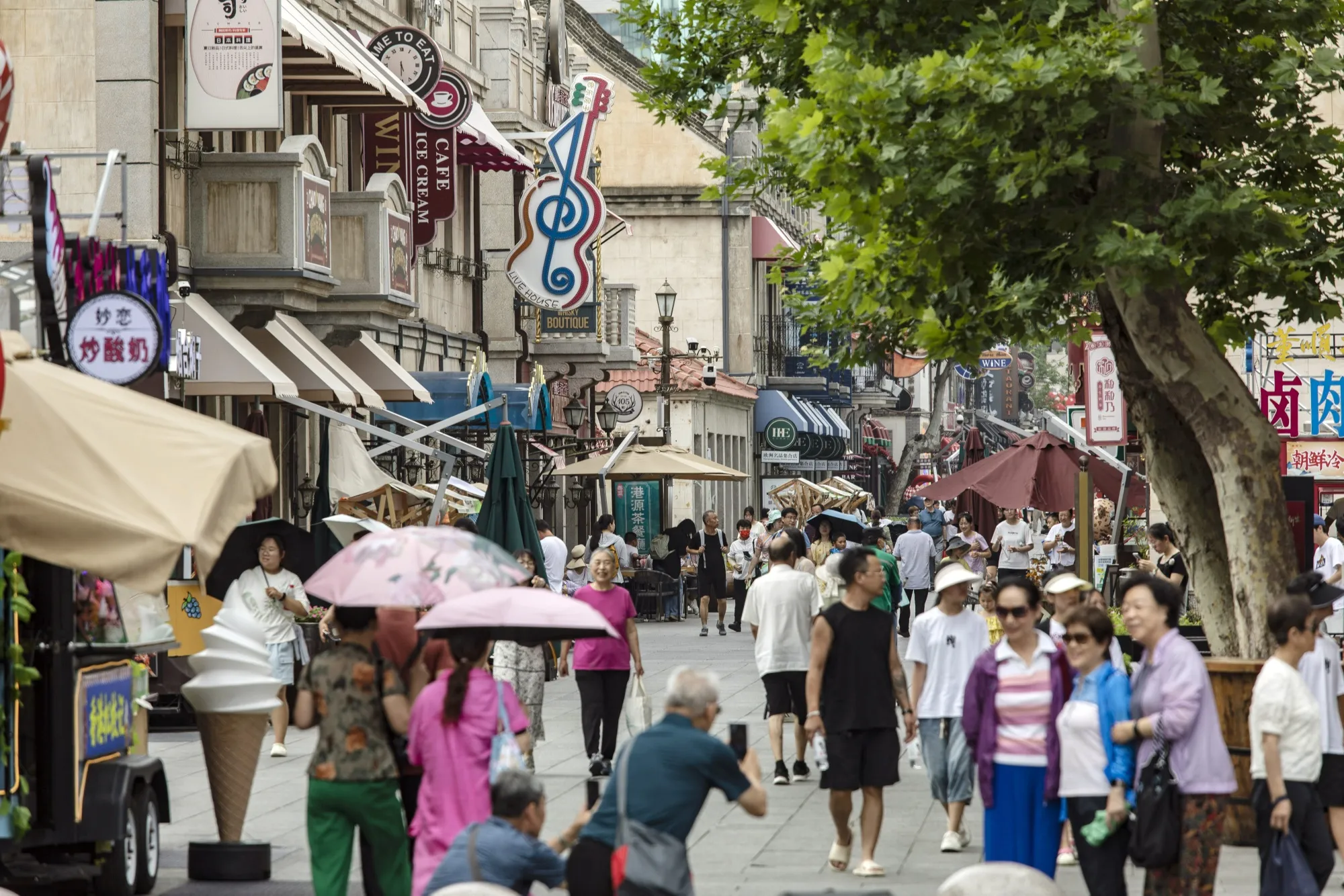 Pedestrians in Yantai, Shandong province, China.
