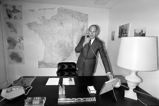 Valery Giscard d’Estaing, Euro’s Founding Father, Dies at 94