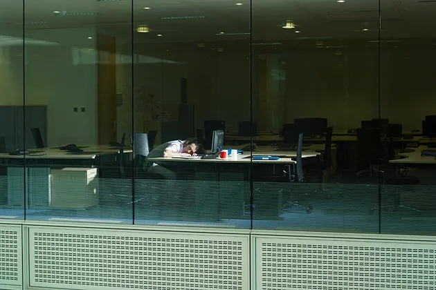 An Economist Explains How Fear Drives Productivity
