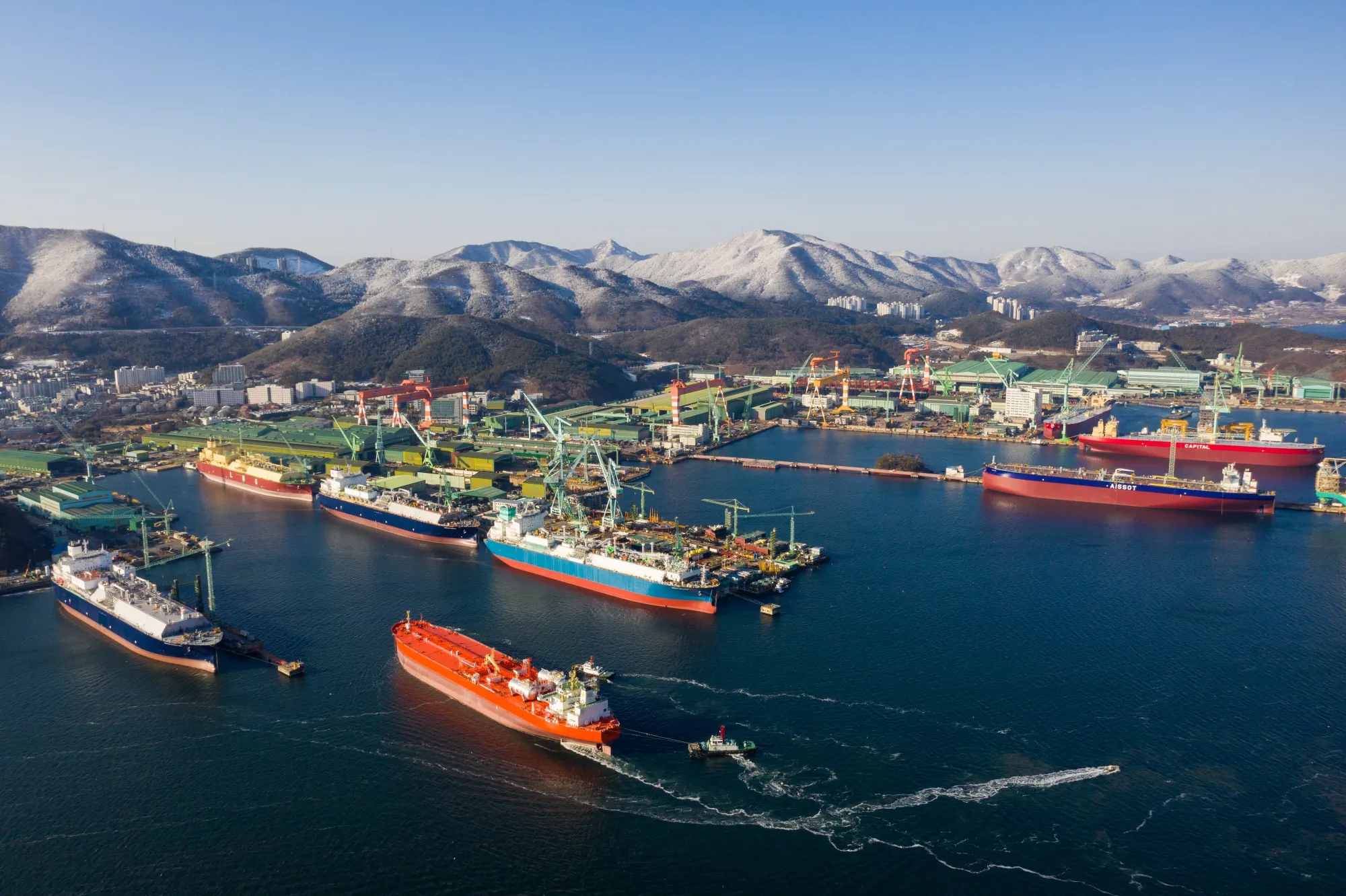 Daewoo Shipbuilding Shipyard As Ship Giants to Join Forces in Korea to Fend Off China Threat