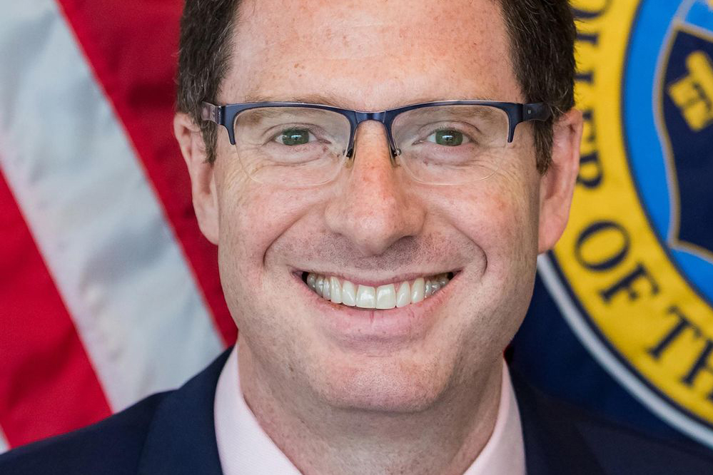 se rapporte à l'ancien responsable de Trump chez Binance.