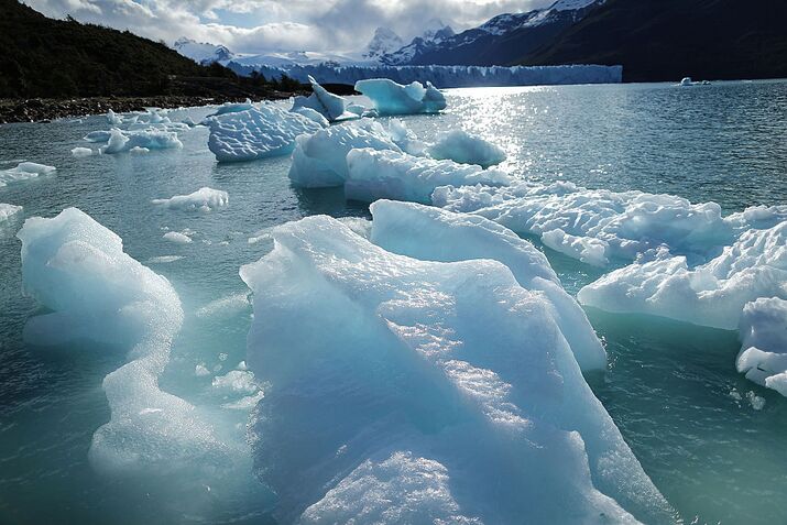 Global Warming Impacts Patagonia's Massive Glaciers