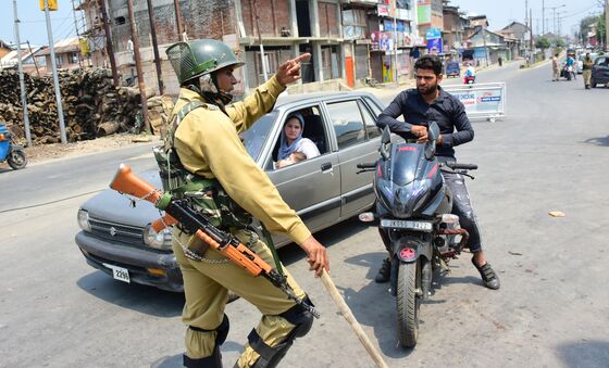 Trump Offers Help in Kashmir, Citing a Request That India Denies Making