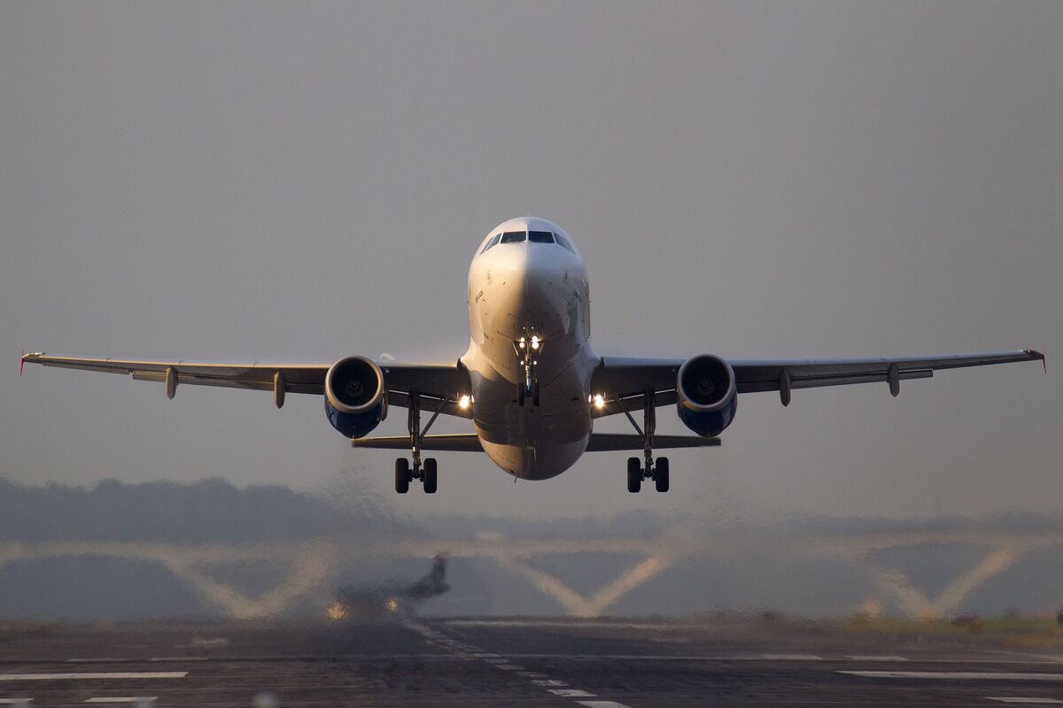 It's Back! World's Cheapest Airline Flies Again