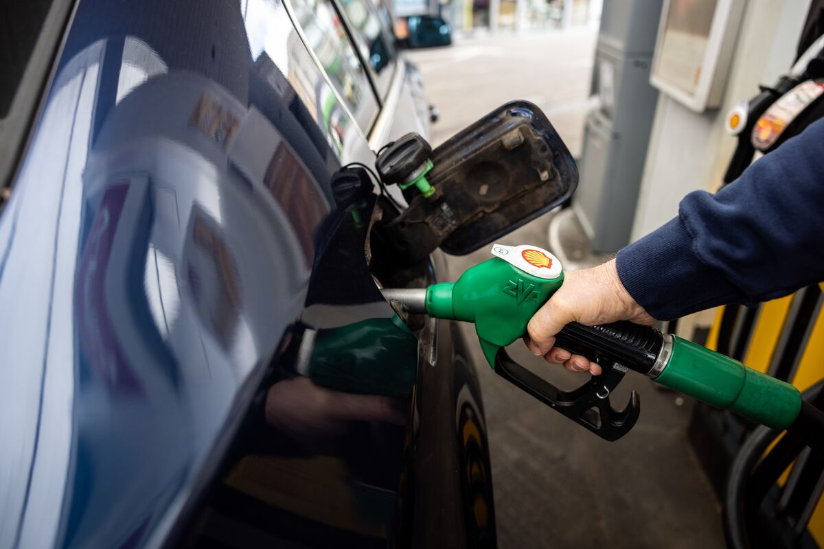 Poland Considers Reviving Fuel-Price Caps as Pump Prices Remain Unstable