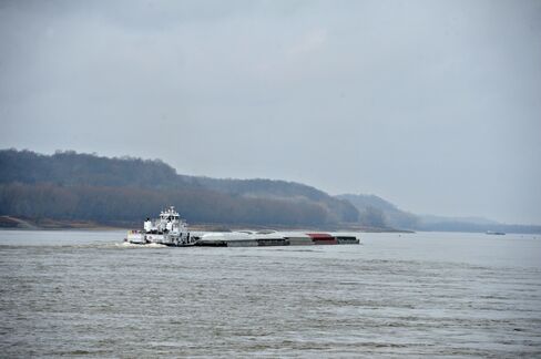 MEG Avoids Discounting Oil With Rail-Ship Plan