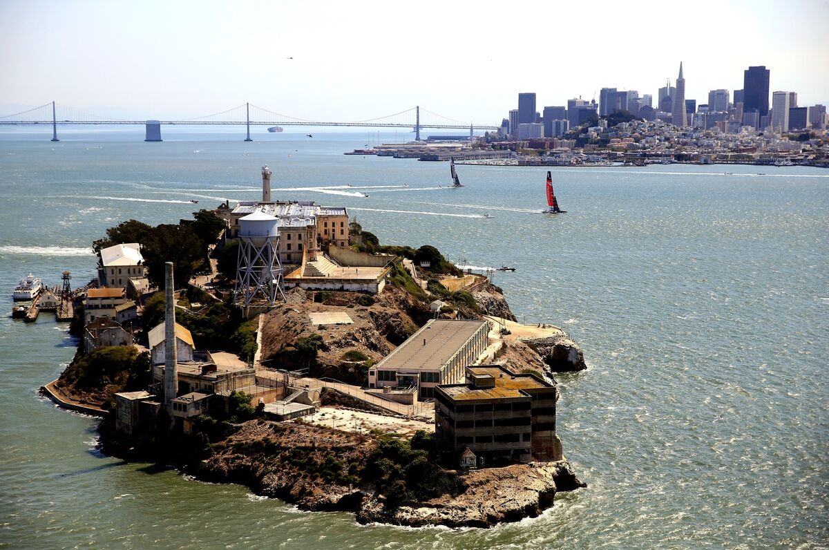 🟨"Trump annuncia la riapertura di Alcatraz come prigione"