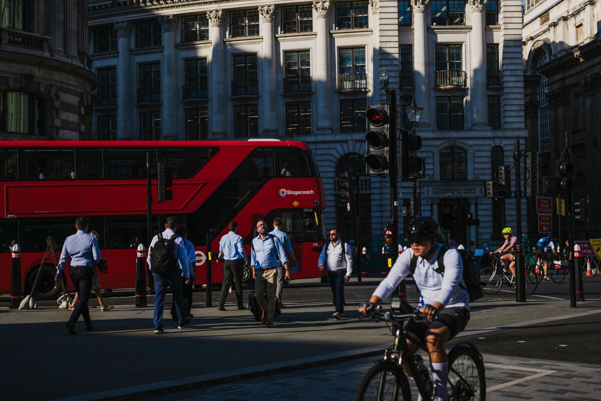 Business Leaders Call for Sickness Levels to Be Tackled