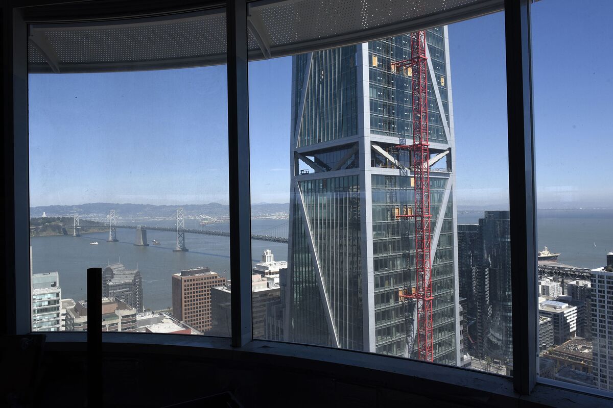 Facebook Nears Deal for First Office Space in San Francisco - Bloomberg