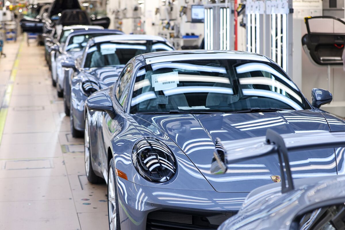 Porsche mit solidem operativem Ergebnis trotz Gegenwind durch Zölle und China-Schwäche