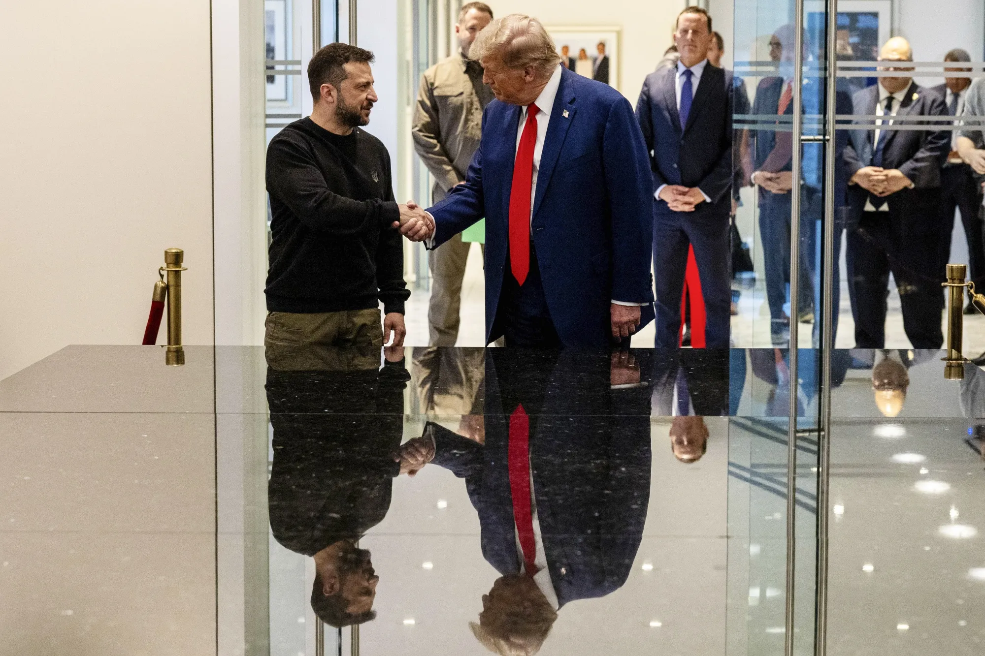 Trump Downplays Tensions With Zelenskiy, Vows to End Russia-Ukraine War -  Bloomberg