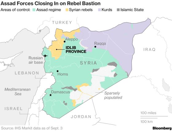 Turkey Masses Troops on Syrian Border, Braces for Refugees