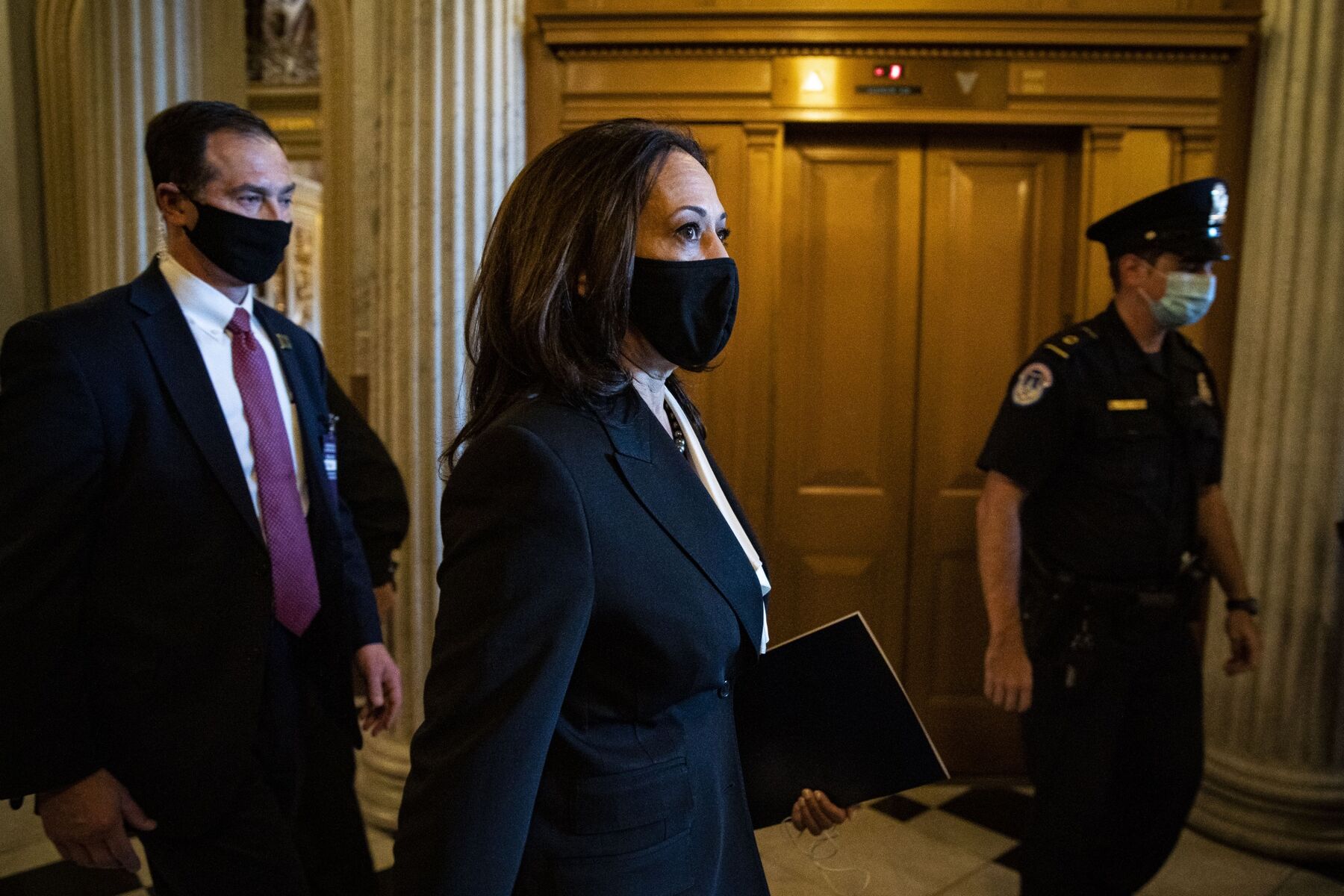 Divided Senate Gives Kamala Harris Powerful Tiebreaker Role - Bloomberg