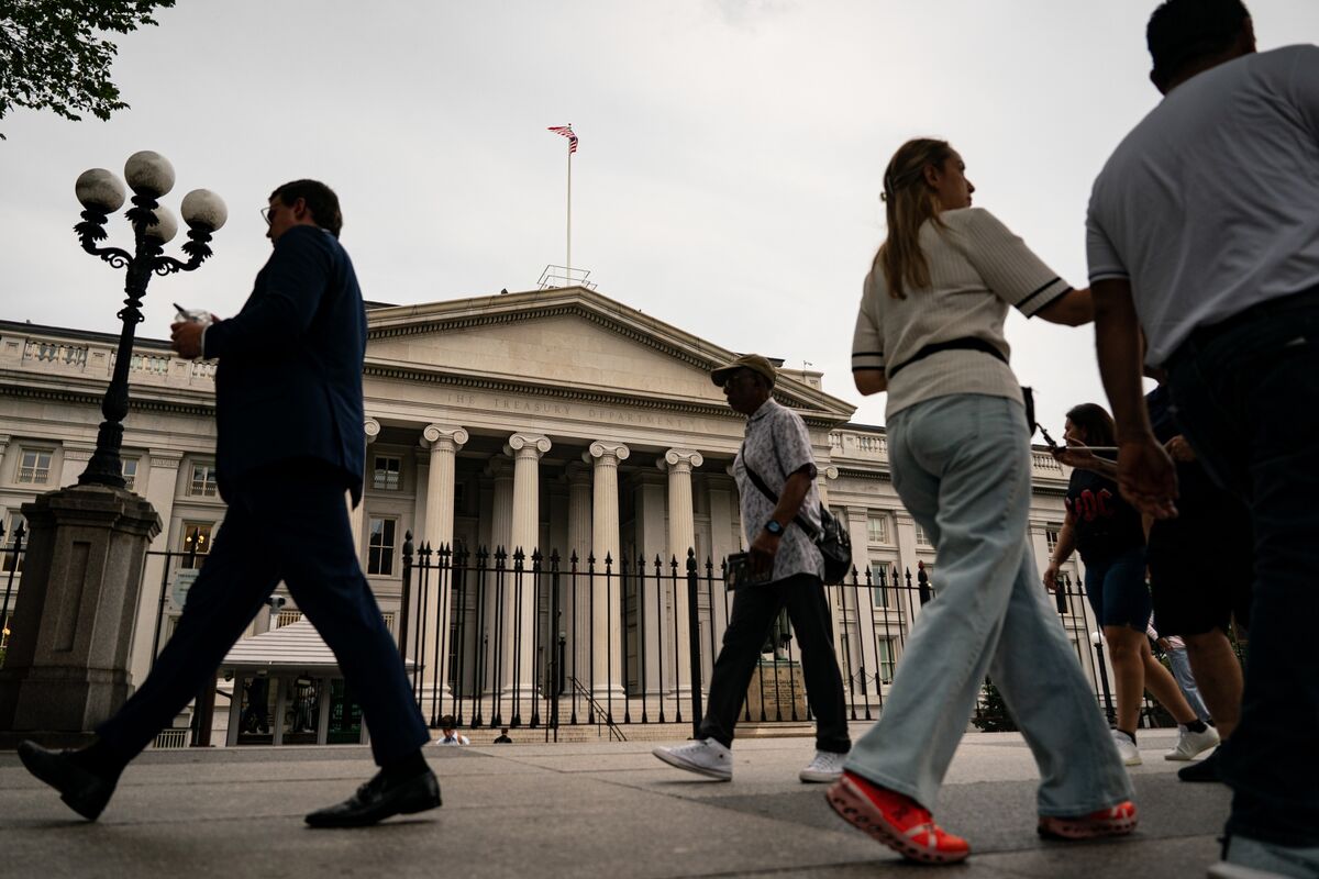 ブルームバーグのニュース記事「米国債利回りの見通し引き下げ、弱い経済指標を受け－ＢｏｆＡ」の画像