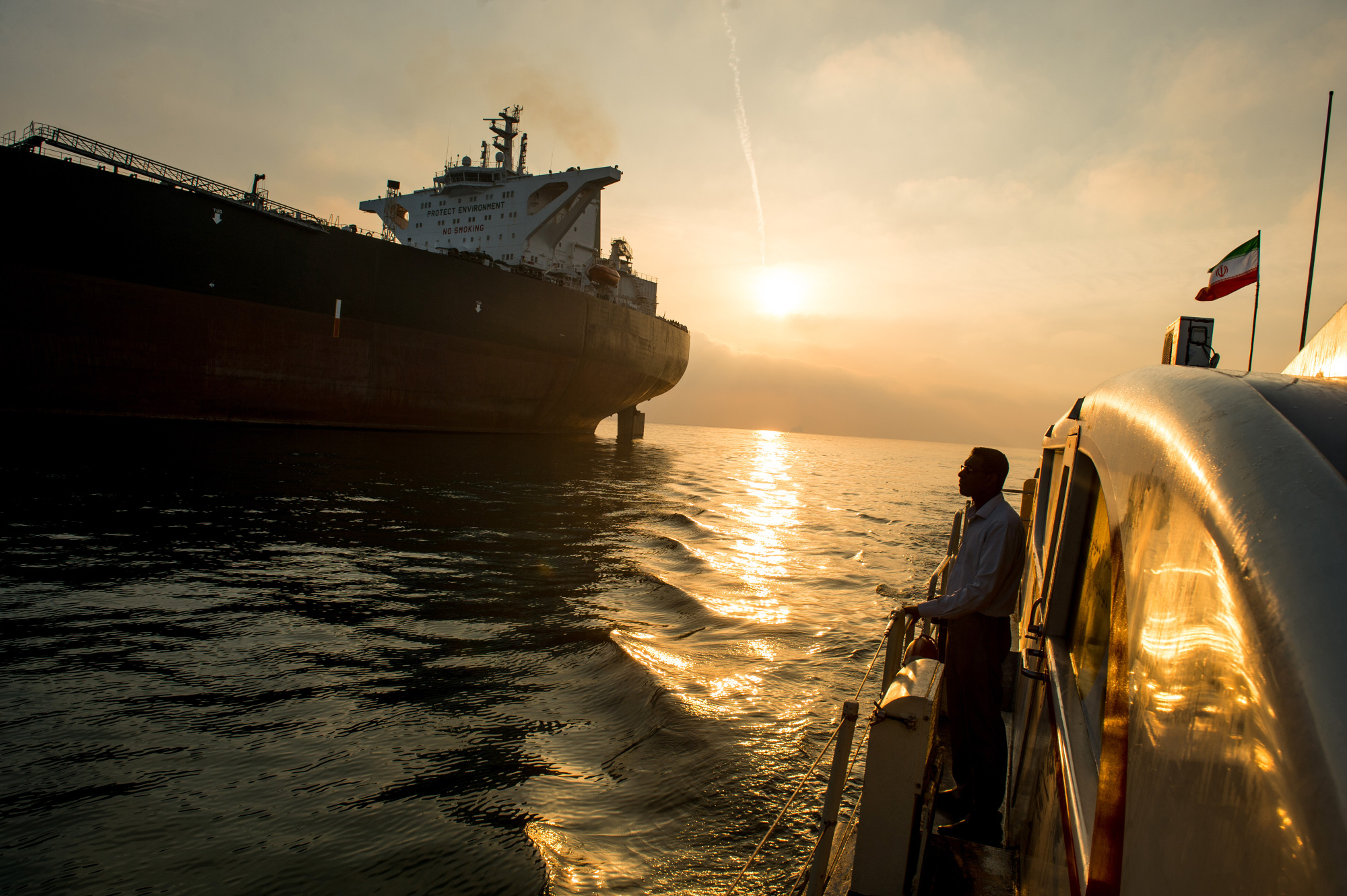 China Shipowners Stop Hauling Iranian Oil as U.S. Sanctions Near