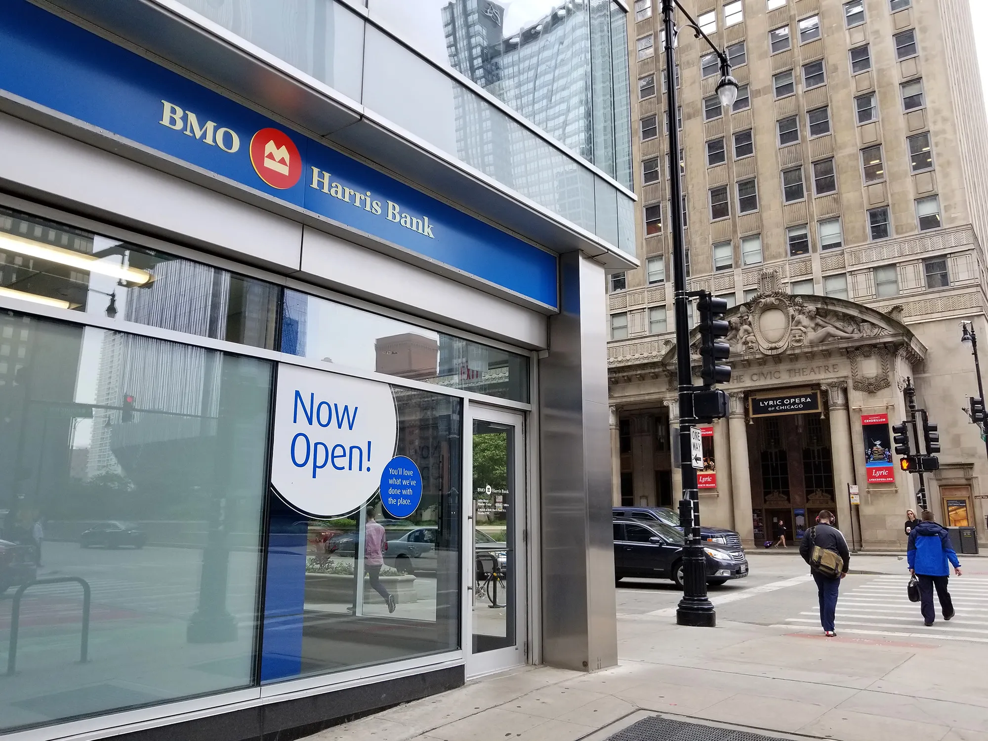 BMO Harris Bank smart branch at West Washington St and North Wacker Drive in Chicago.