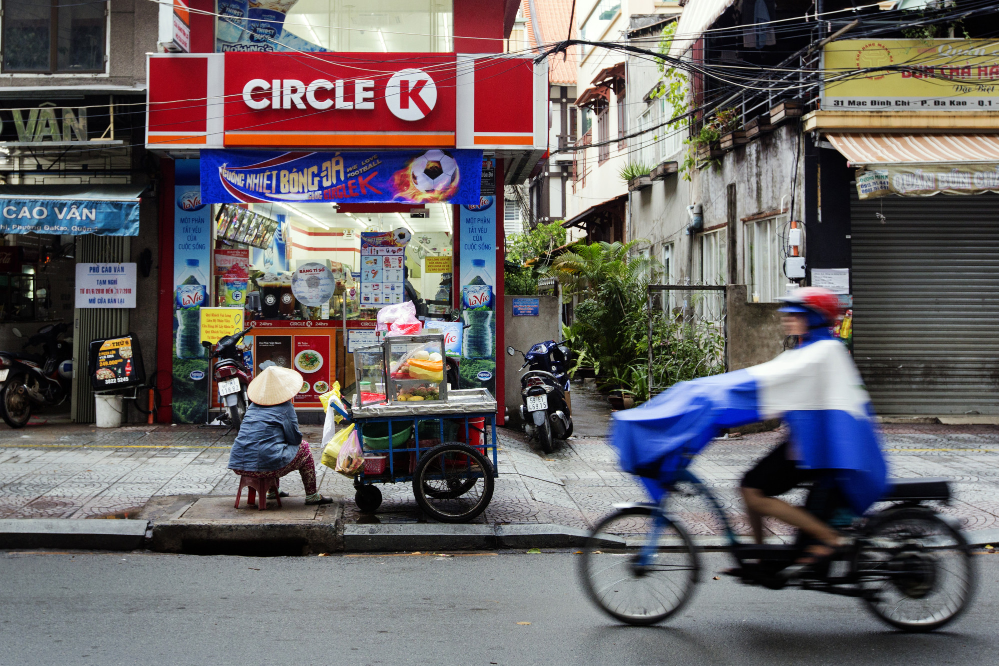 Circle K Owner To Grow In Asia With 5 8 Billion Caltex Bid Bloomberg