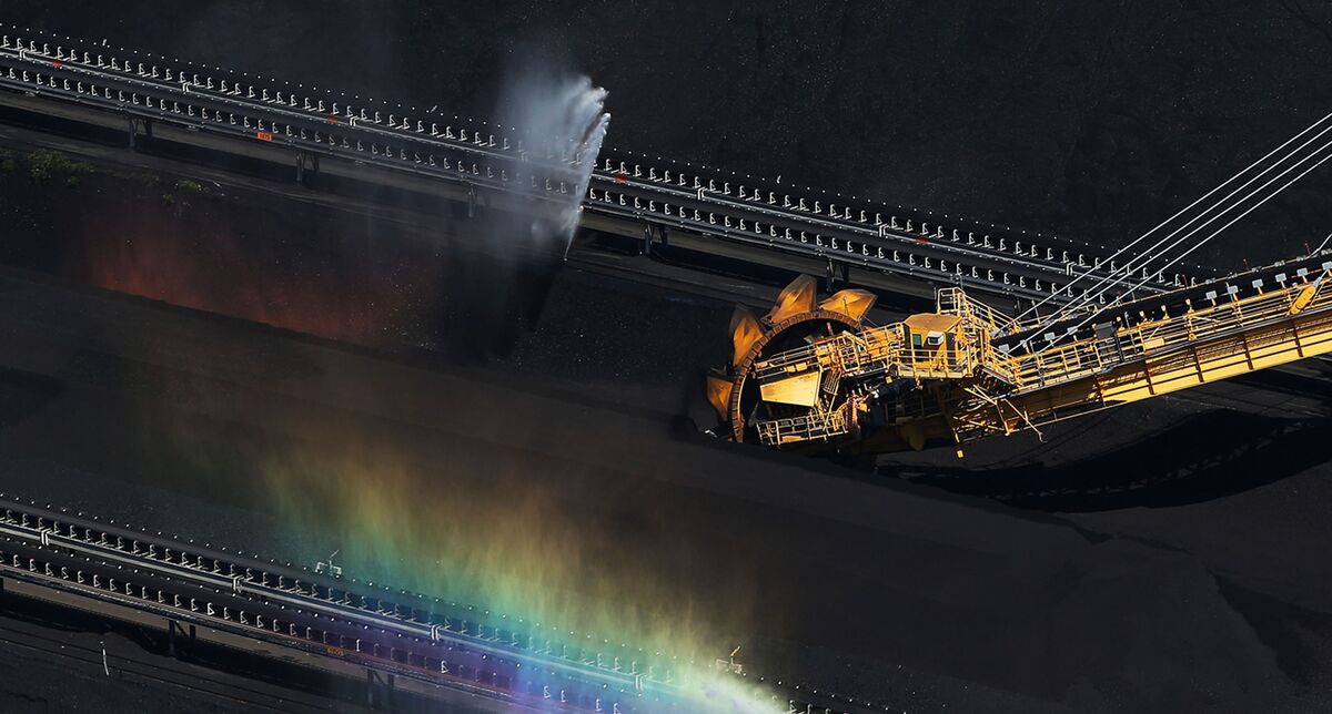 Australia says China’s coal import ban violates WTO rules
