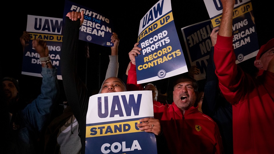 Watch UAW Begins Strike Against Ford, GM, Stellantis As Contract Lapses ...