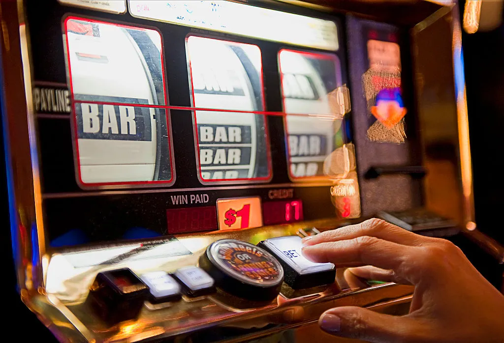 Gambling at casino slot machines