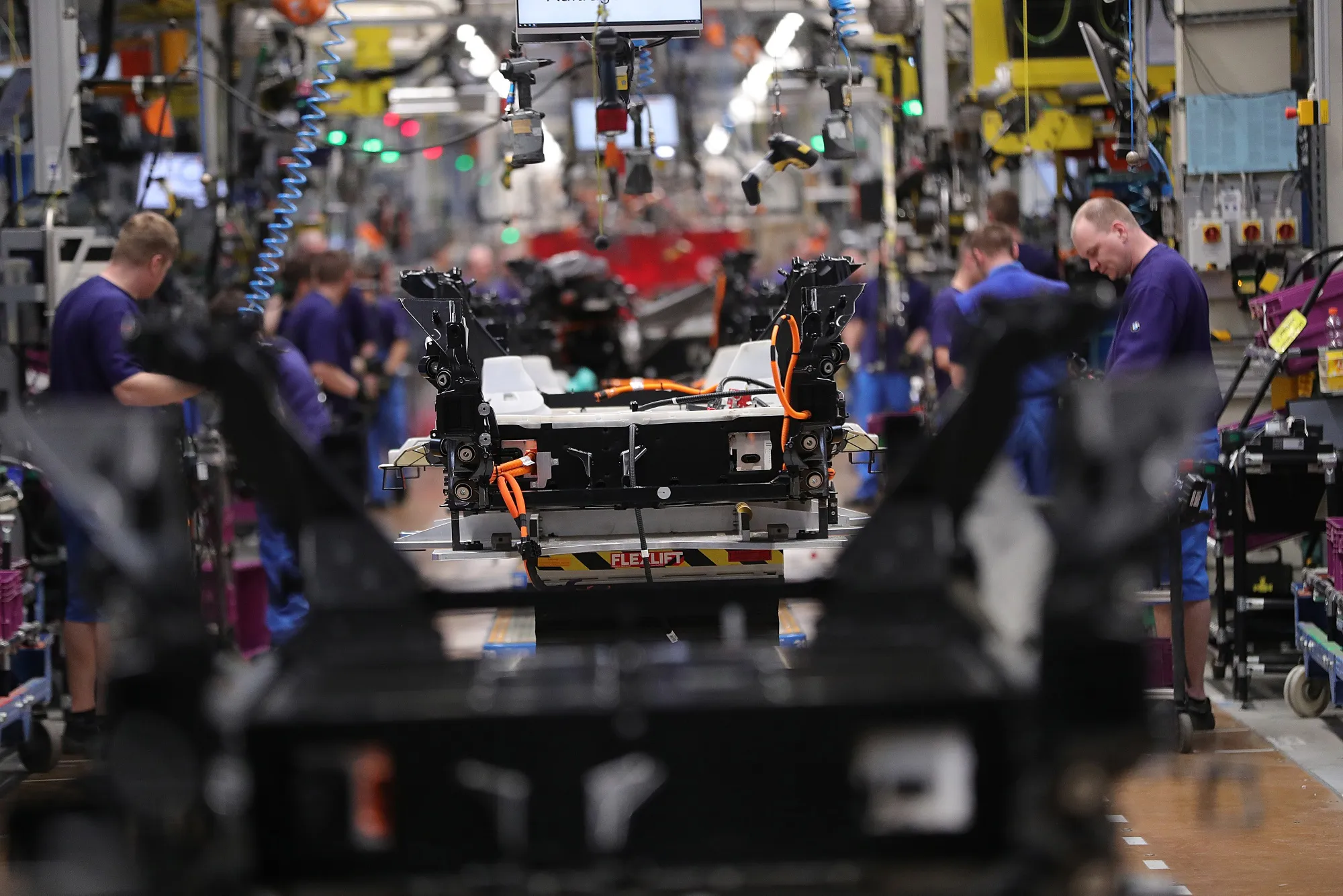 Bayerische Motoren Werke AG Electric Automobile Assembly Line 