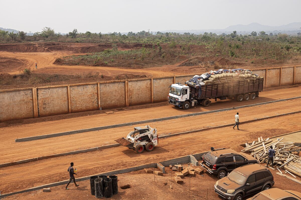 Chinese Firms Win Bid to Build Road Used for Cameroon-Chad Trade