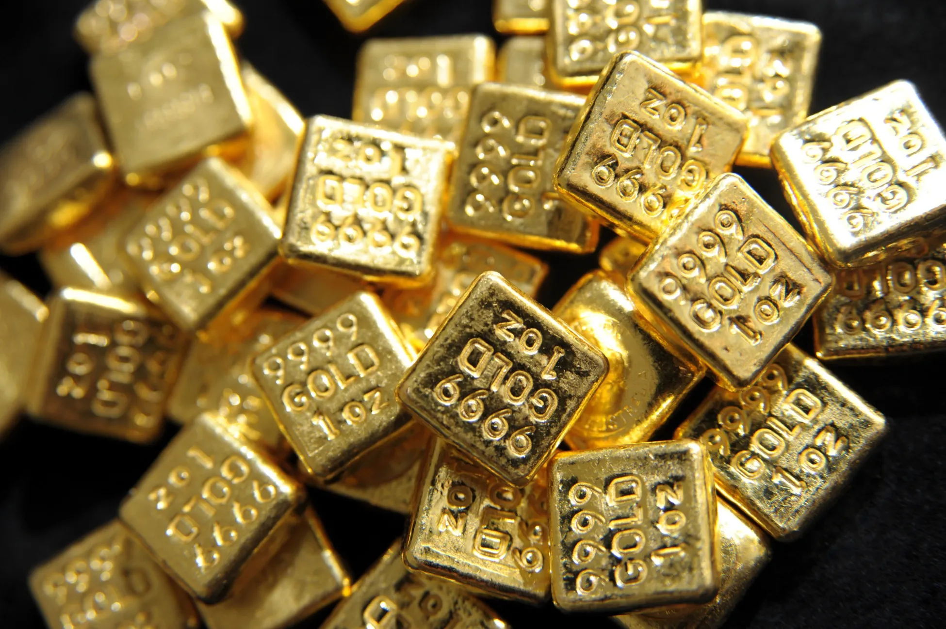 Images Of Gold & Silver Bullion