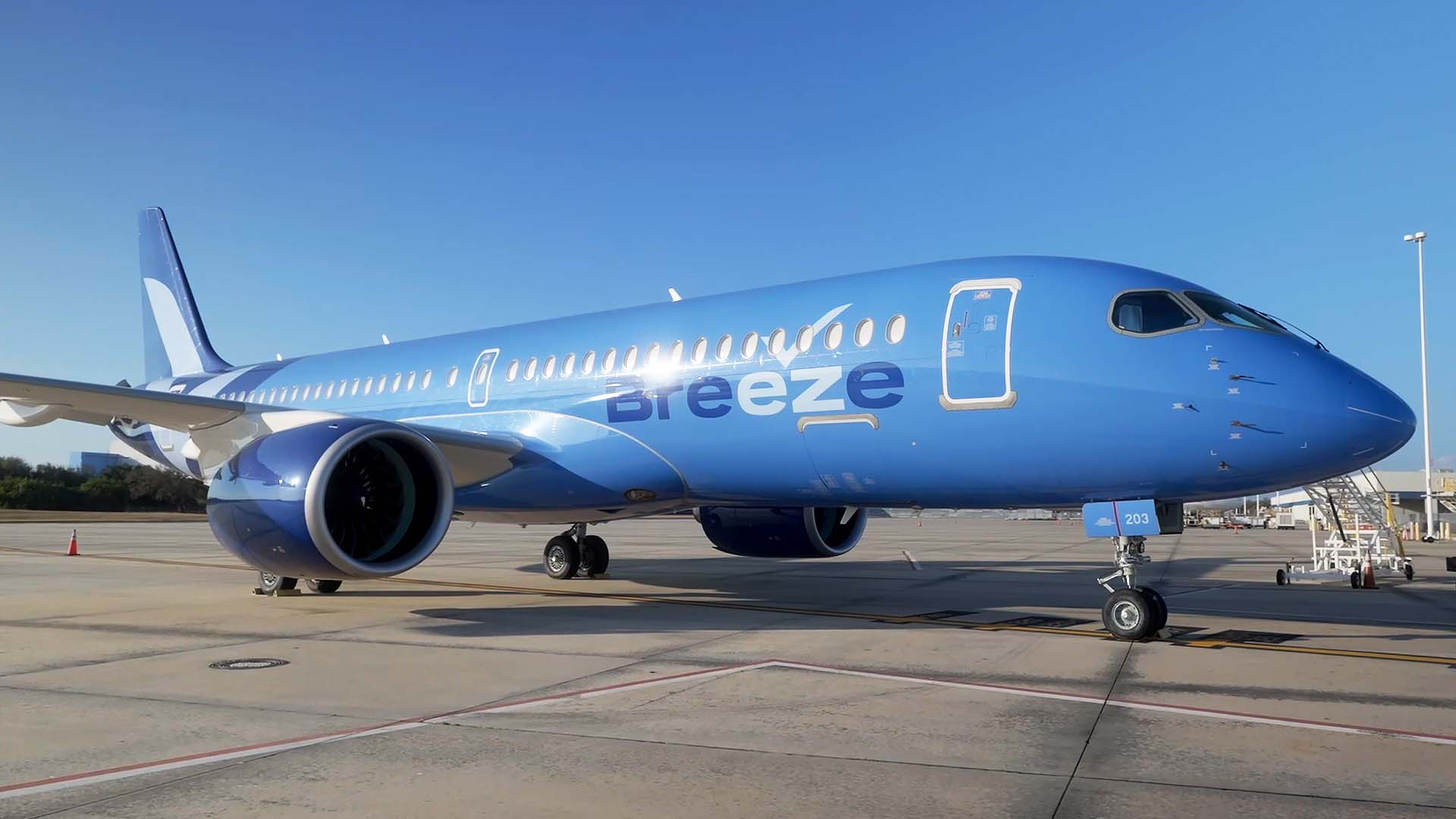 Breeze Airways Launches First International Flights Expanding US Service