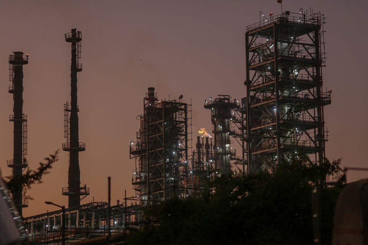 Trump’s Punitive India Tariff Spoils Modi’s Russian Oil Math