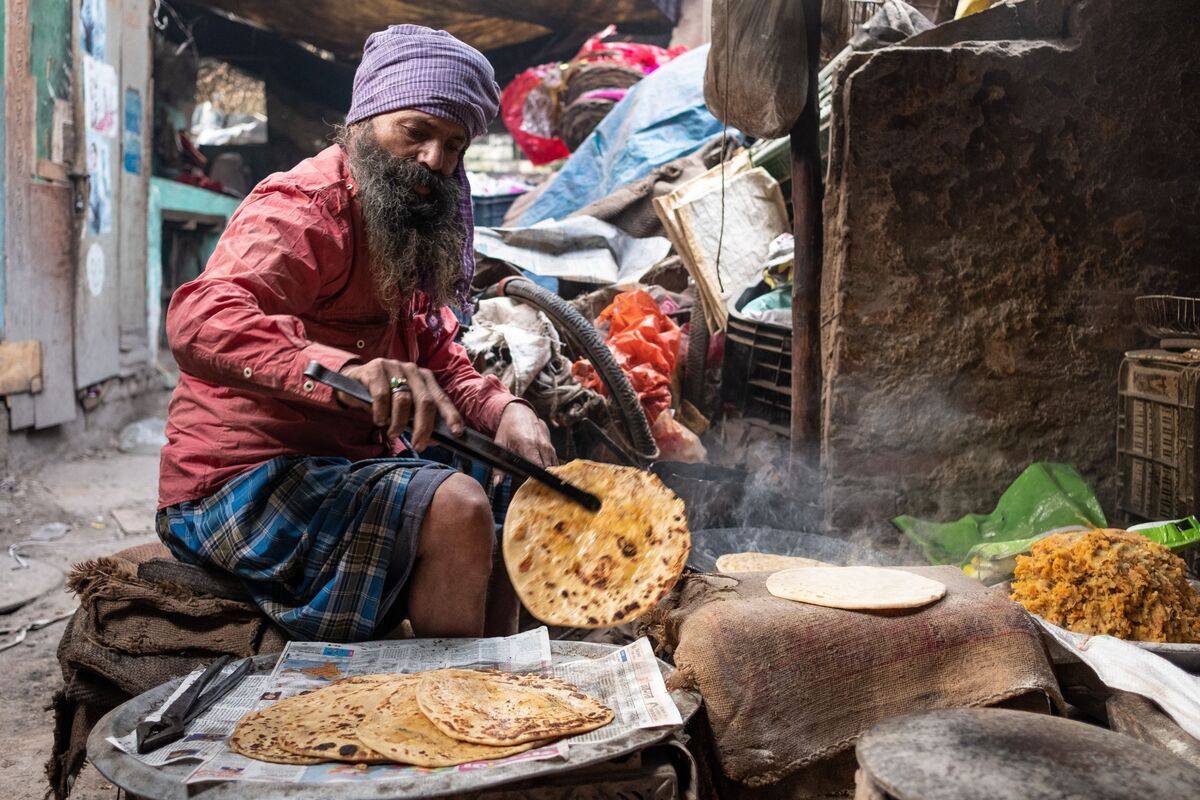 Feed the World? India Has a Chapati Crisis Brewing at Home