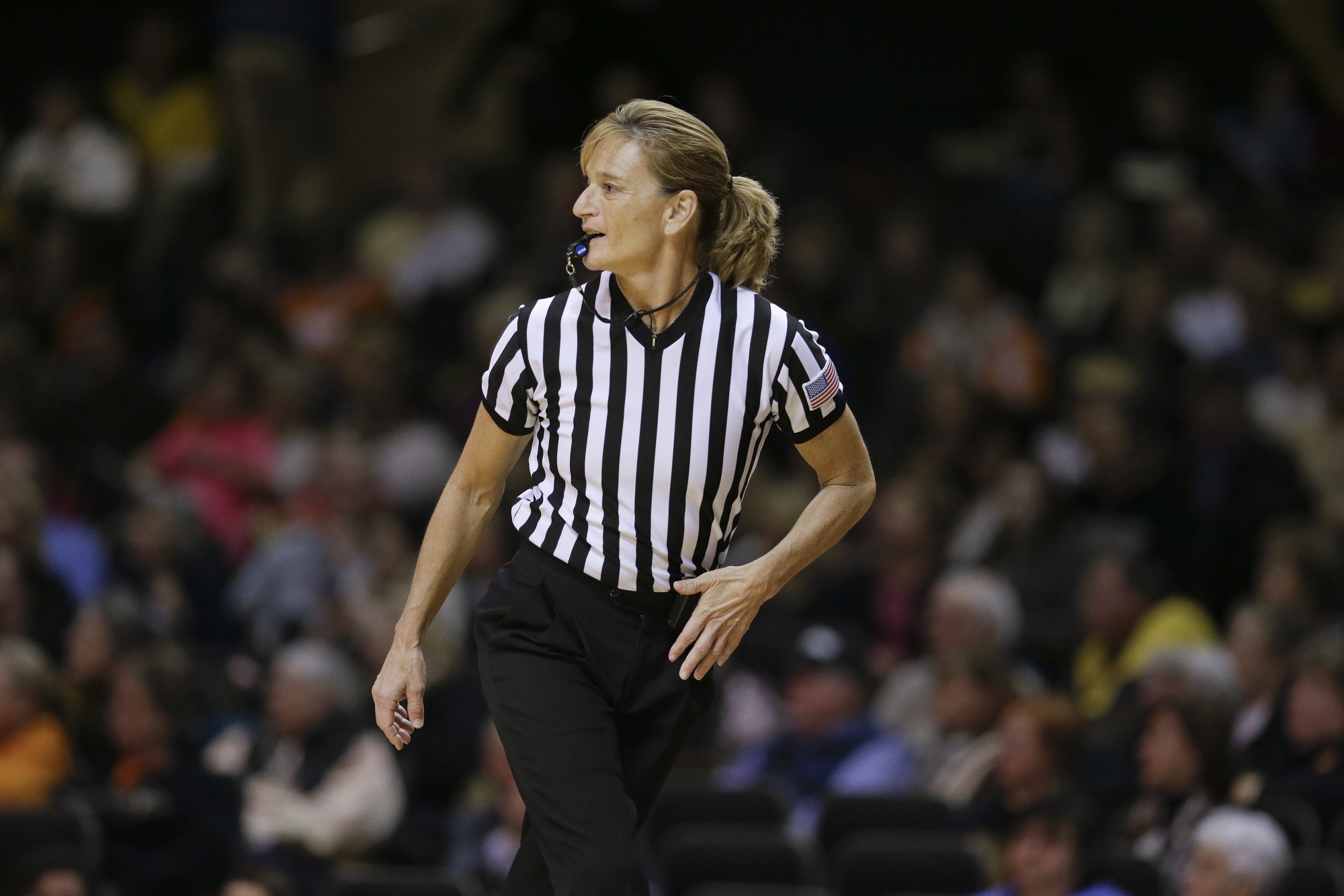 NCAA Hoops Leagues Grapple With Unequal Pay for Women's Refs Bloomberg