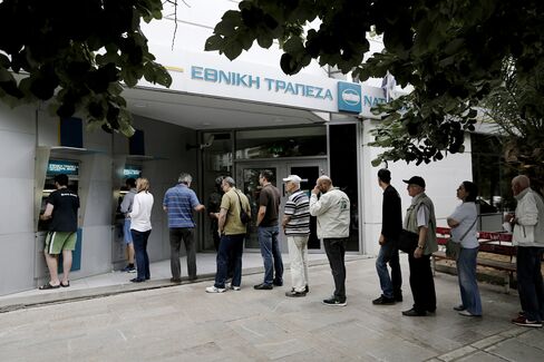 Greeks Line Up At Banks This Morning