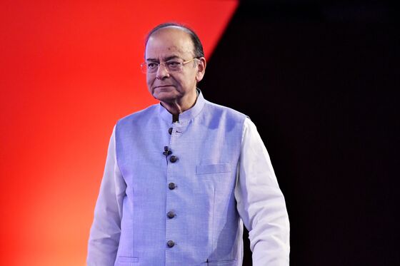 India Central Bank Chief Meets Jaitley as Rift Widens