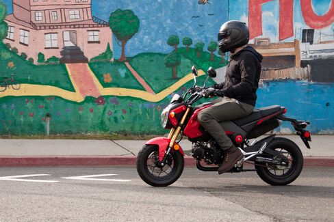 The Grom is perfectly suited for narrow city streets.